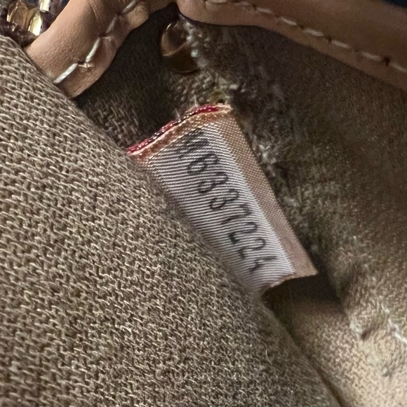 Like New Dooney Burke wristlet - Picture 3 of 4